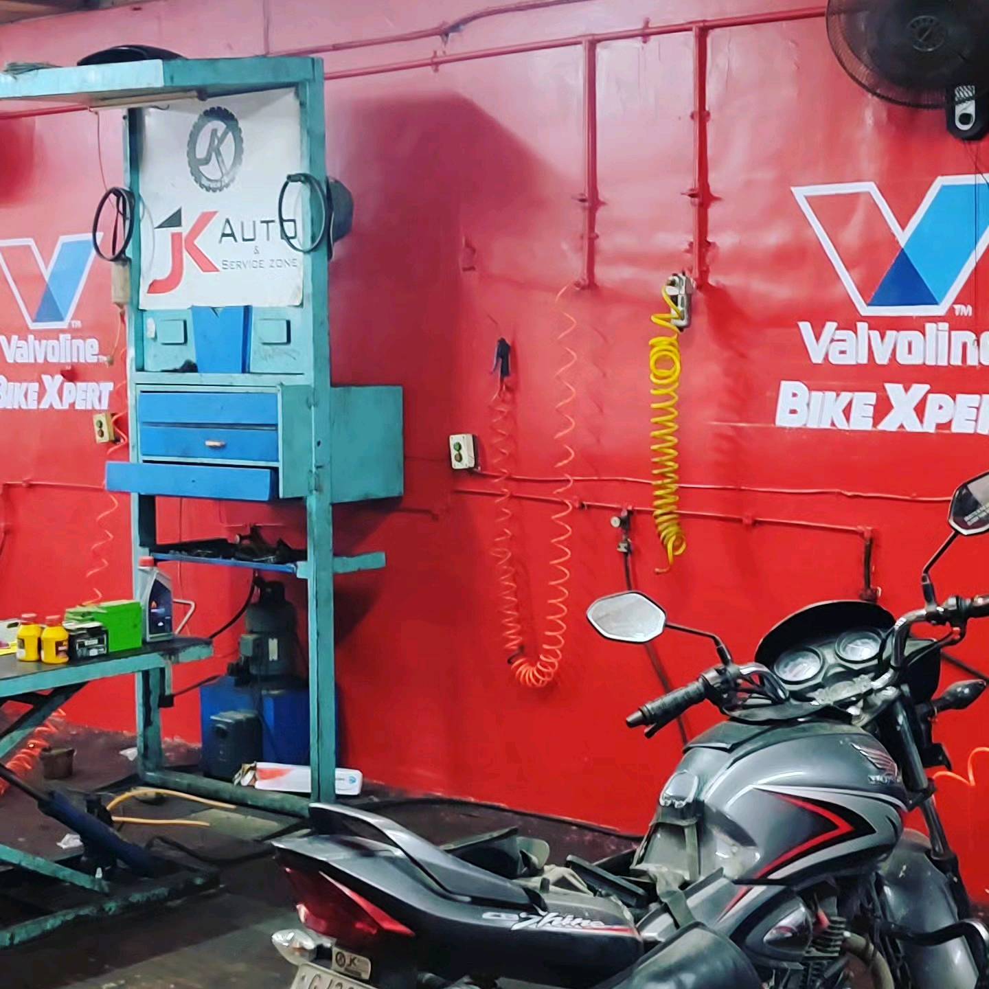 Workshop Front