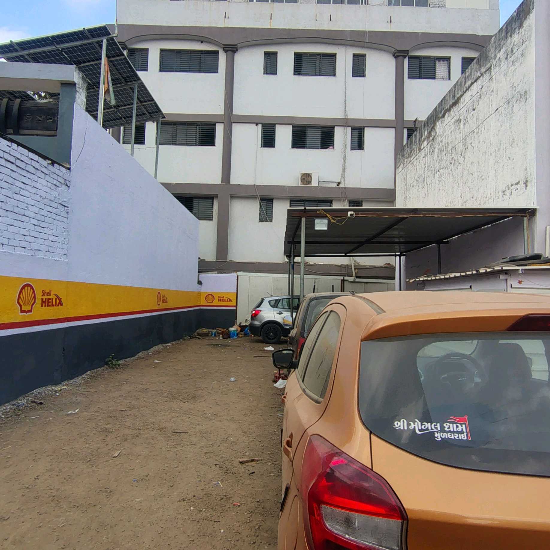 Workshop Front